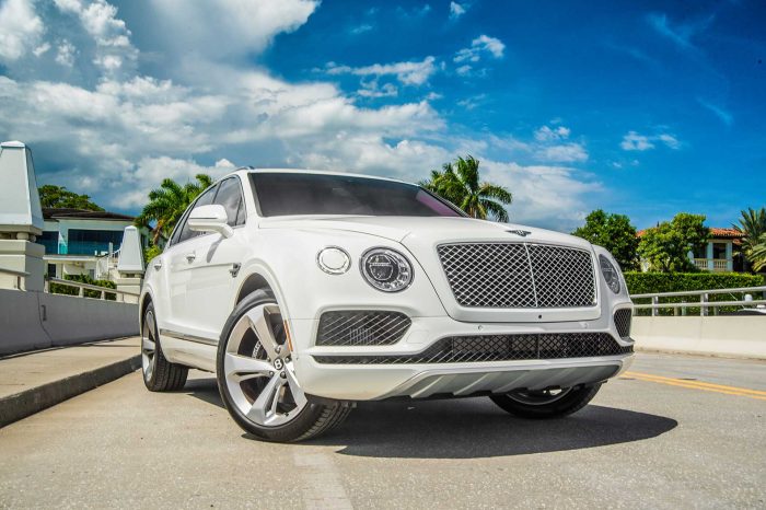 Bentley Bentayga Hybrid
