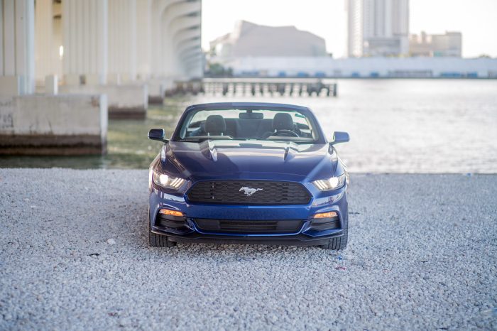Ford Mustang GT Premium Blue