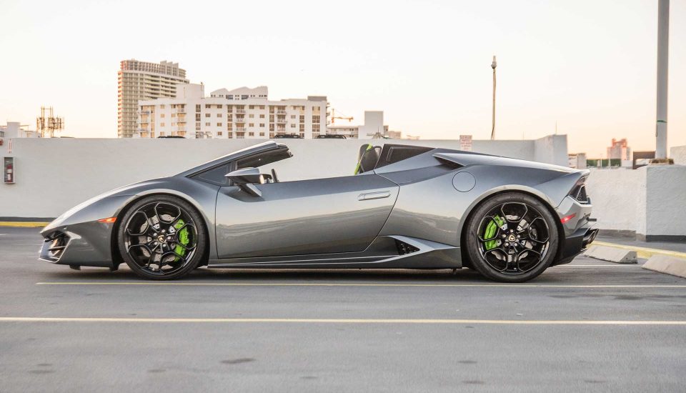 Rent the Lamborghini Huracan Silver in Miami
