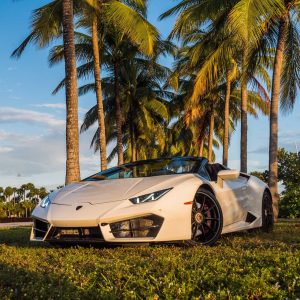 Lamborghini Huracan White