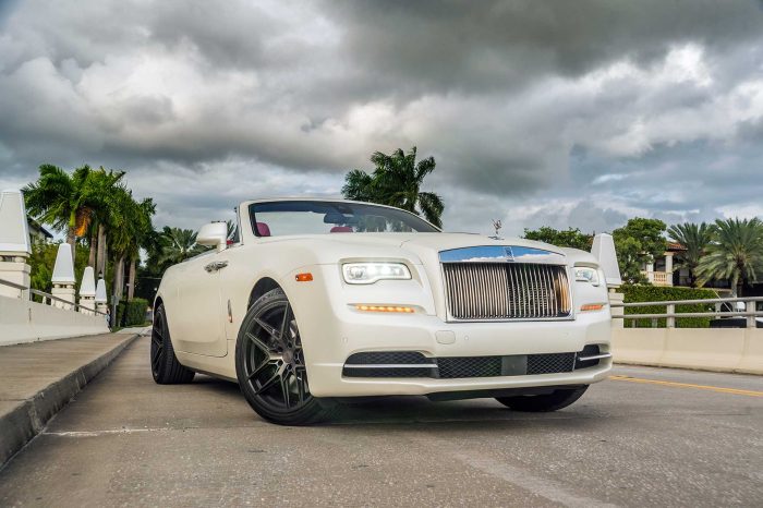 Rolls Royce Dawn Satin