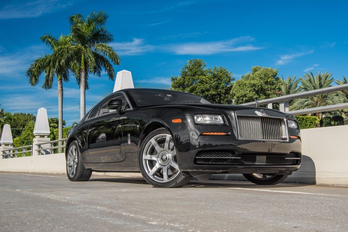 Rolls-Royce Wraith – Black