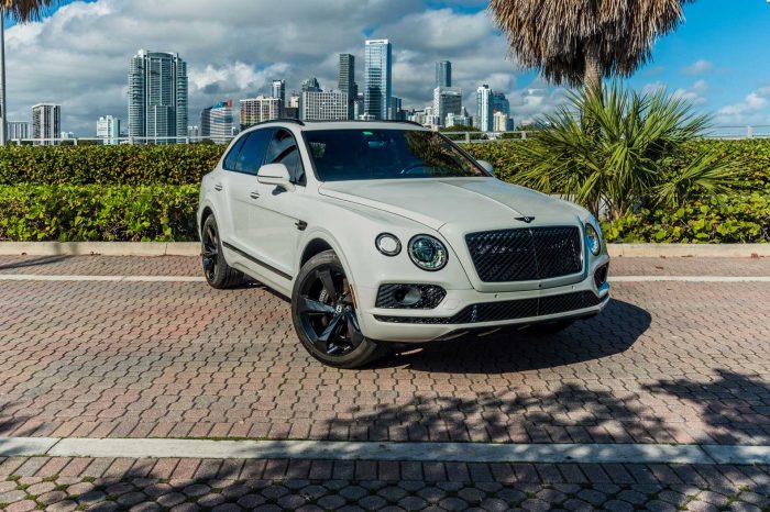Rent a White Bentley Bentayga in Atlanta