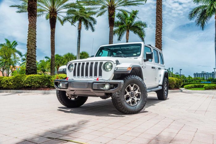White Wrangler Jeep Wrap