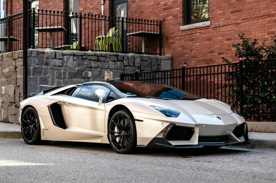 Lamborghini Rental Requirements in the USA- Everything You Need to Know Before Booking