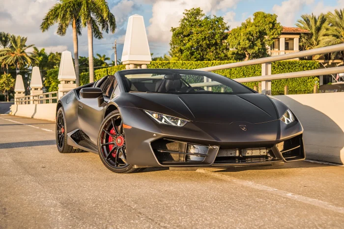Rent the Lamborghini Huracan Spyder Black in Miami