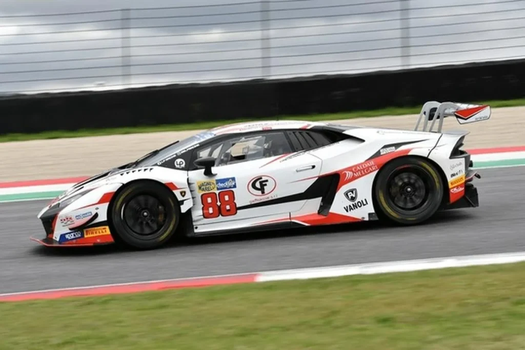 Which One Feels Better to Drive Huracán vs Aventador